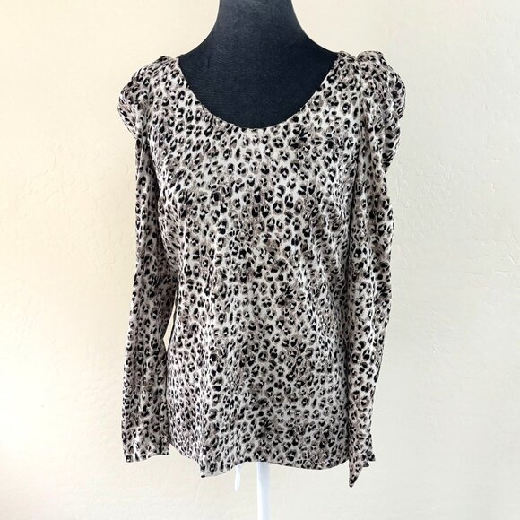 Ann Taylor Leopard Print Scoop Neck LS Blouse w/Back Zipper Detail - Size 2 - Picture 1 of 11
